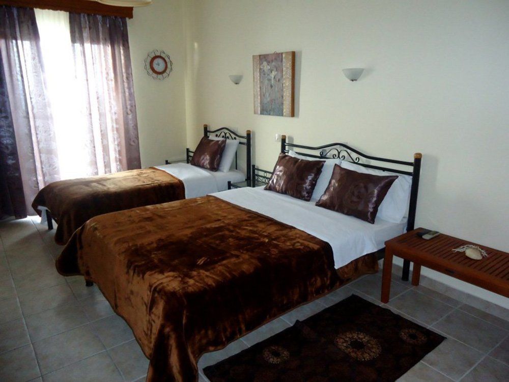 Pansion Katerina Aparthotel Ouranoupoli Buitenkant foto