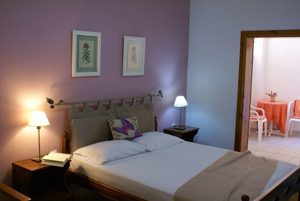 Pansion Katerina Aparthotel Ouranoupoli Buitenkant foto